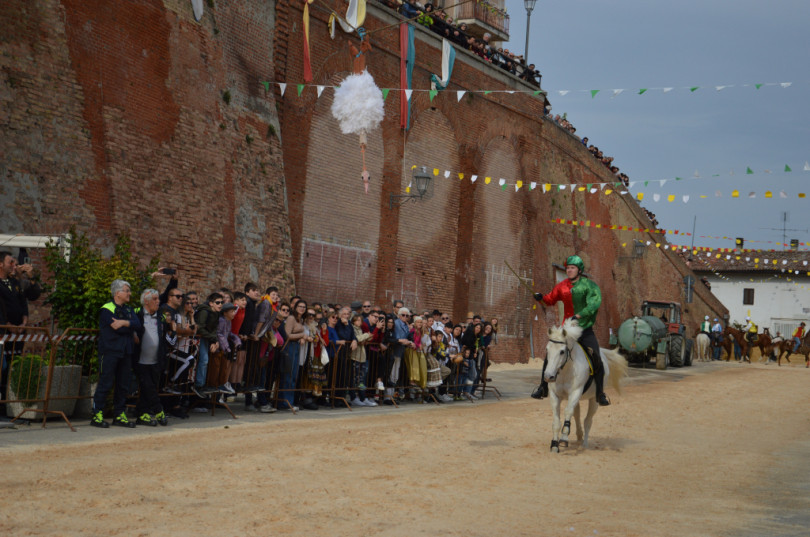Grande successo per la Giostra del Pitu, vince il rione Portone